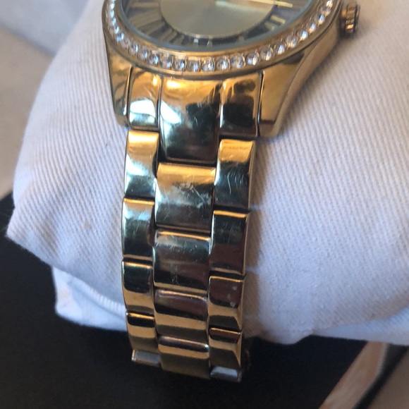 Kenneth Cole watch authentic - Picture 2 of 2